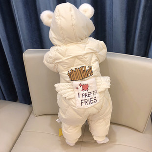 网红婴儿冬装连身衣洋派男宝宝加厚羽绒棉服新生冬季外出抱衣可爱