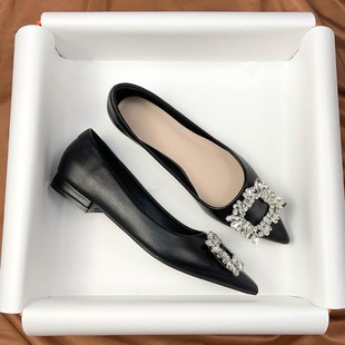 气质尖头黑色职业单鞋女2025年秋E冬新款小众浅口水钻平底鞋女通