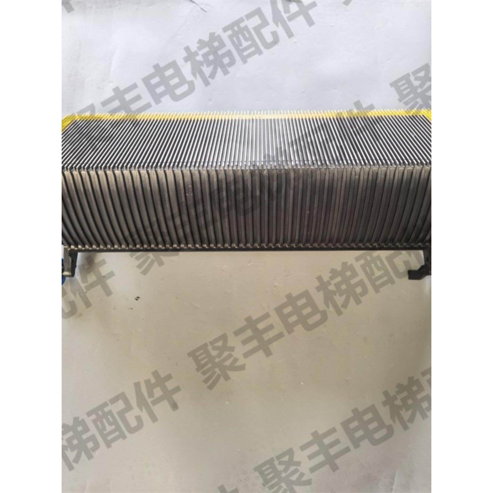 自动扶梯梯级 弧面带边框 五面黄色边框 600 800 1000宽 梯级,五金/工具,其他机电五金,淘宝优惠券,粉丝福利购,淘宝优惠卷