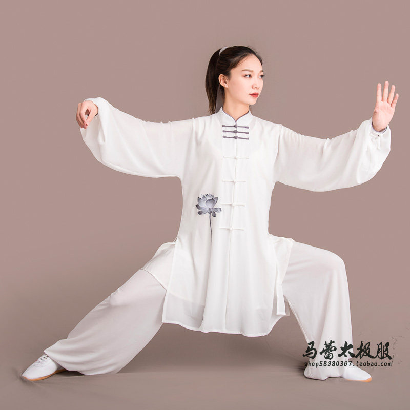 马蕾春蕾新款绣花太极服刺绣出水莲表演服健身气功服加长版太极服