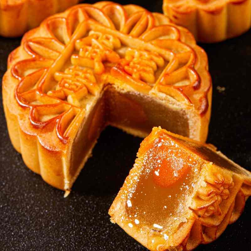 新品莲蓉蛋黄月饼广式中秋节礼品糕点零食手工传统香甜大个甜点豆