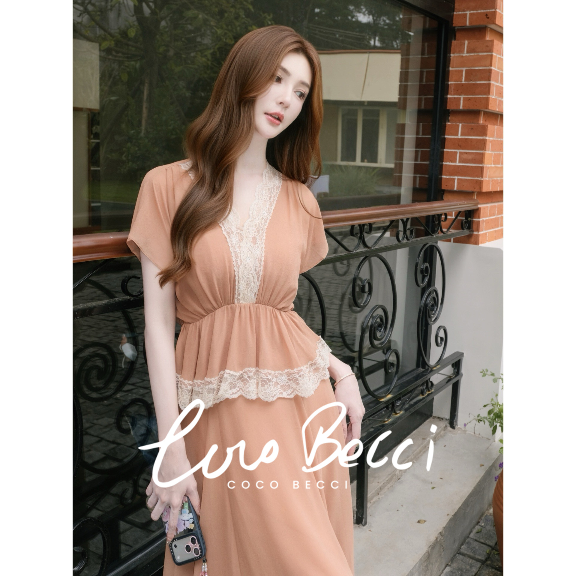 COCO BECCI【暮色倾城】法式V领蕾丝拼接荷叶边显瘦裙子套装女夏