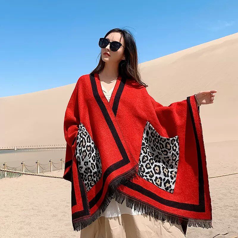 西藏沙漠旅游拍照披肩加厚款豹A纹口袋围巾女开叉斗篷保暖外搭披