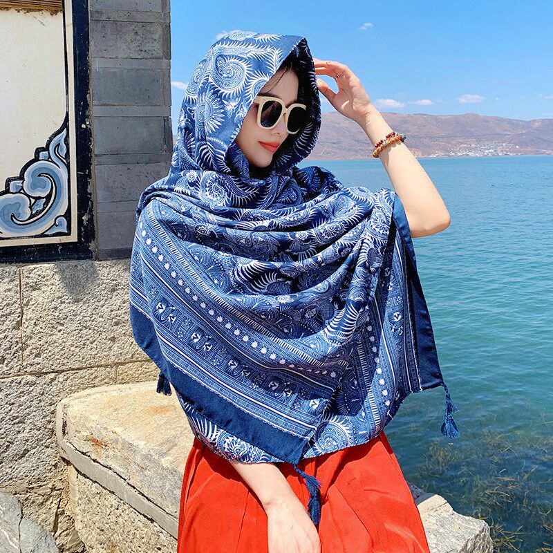 青海云南旅游蓝色围巾女夏天薄款民族风护颈披肩R丝巾海边沙滩纱