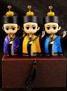 新款道家公仔娃娃紫袍道人小道童手办道士玩偶桌面摆件汽车装饰