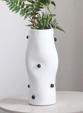 现代简约干花花瓶设计感不规则抽象艺术黑点花器样板间装饰品摆件