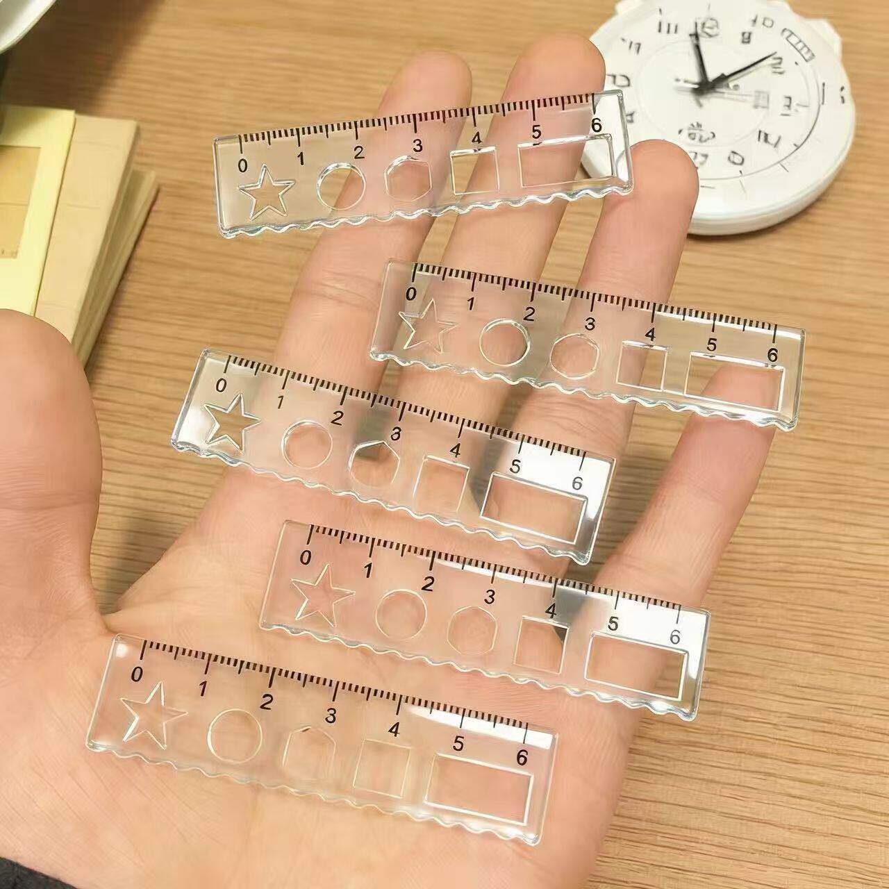 透明塑料波浪线直尺学生用洞洞尺