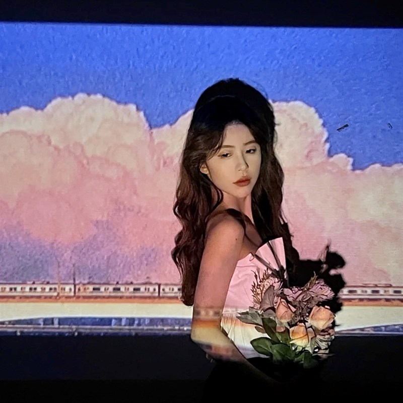 网红生日快乐投影氛围灯装饰场景少女房间创意背景布置拍照道具