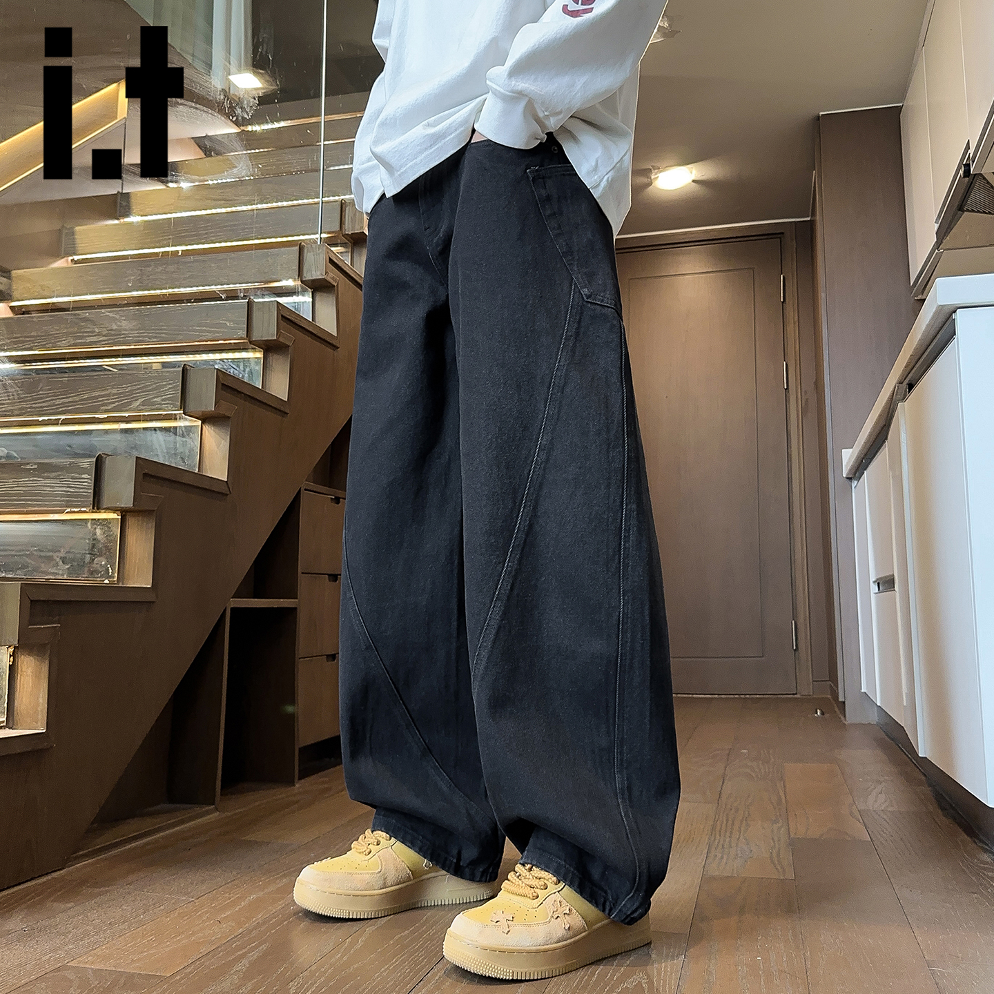 itizzue复古解构设计弯刀牛仔裤