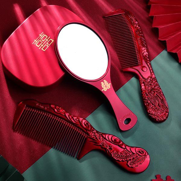女儿结婚陪嫁用品出嫁女方备婚好物婚庆大红结婚新娘专用梳子嫁妆
