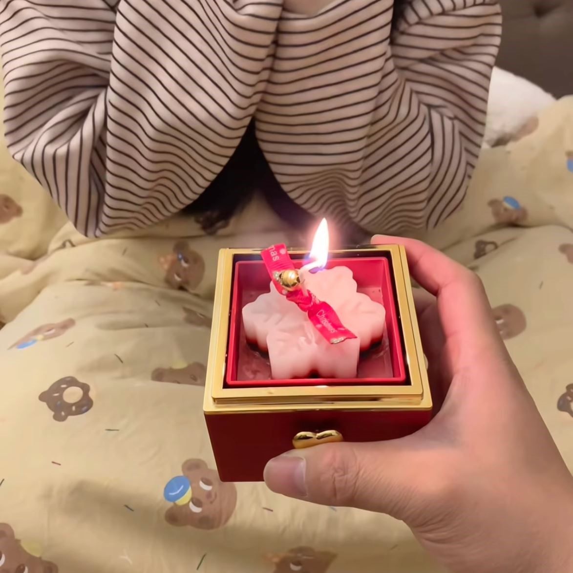 雪花吹蜡烛翻转戒指盒表白求婚浪漫惊喜旋转首饰盒蜡烛惊喜礼物盒