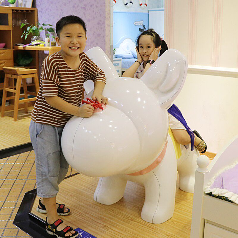大号斗牛犬抽象玻璃钢动物卡通雕塑模型落地装饰抽象狗法斗摆件