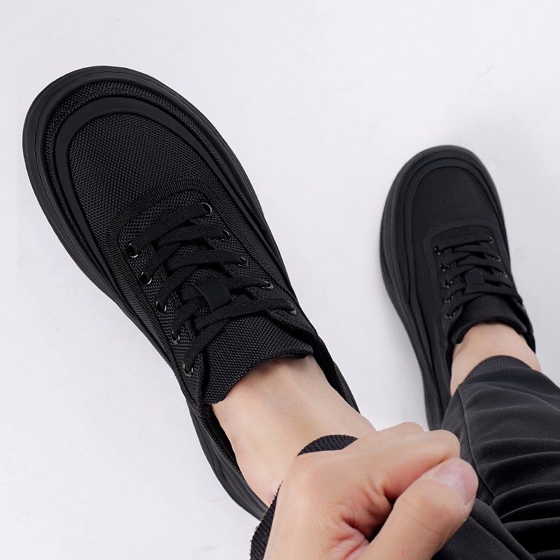 男鞋2025年春季新款休闲鞋子潮流百搭透气防臭软底黑色男士运动鞋