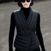 90绒轻便排骨羽绒服女款 冬季 高充绒量收腰小个P子妈妈黑色马甲外