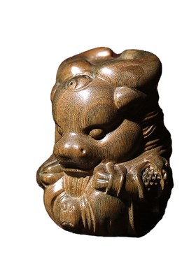 天然绿檀木实木雕刻生肖打坐牛小摆件文玩手把件家居装饰品工艺礼