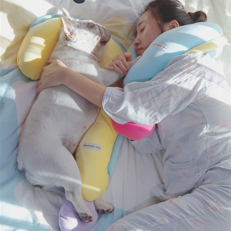 狗枕头 宠物专用小枕头可拆洗猫咪问号枕头下巴垫陪睡垫保护颈椎