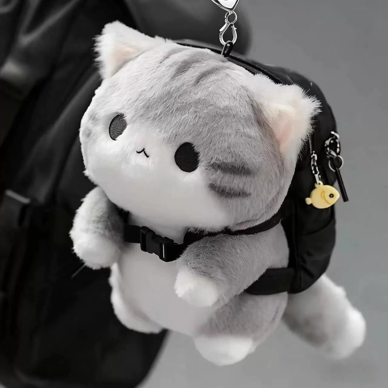 灰色软萌猫咪毛绒玩偶可爱挂件治愈系书包毛绒挂饰公仔送闺蜜礼物
