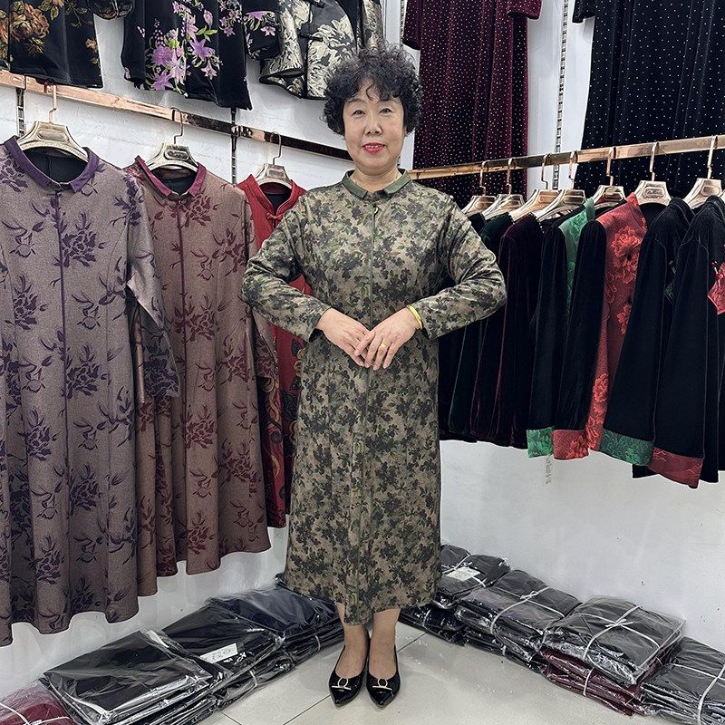 大码女装早秋新款妈妈娃娃领碎花连衣裙女遮肚子长袖气质今年流行