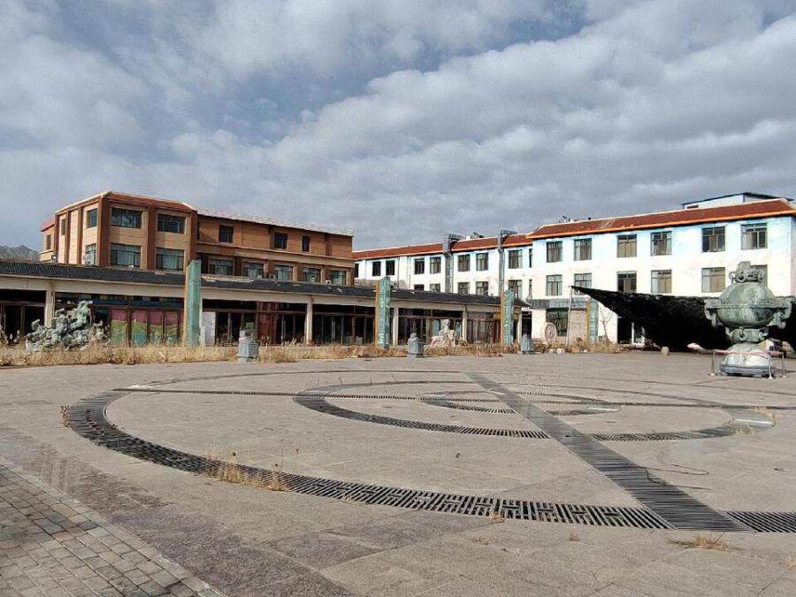 3月23日张掖市酒店及周边67.15亩商服用地及部分地上建筑物网络拍卖公告