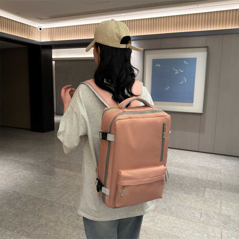 旅行包双肩包女大容量轻便外出背包2024新款潮女手提韩版百搭简约
