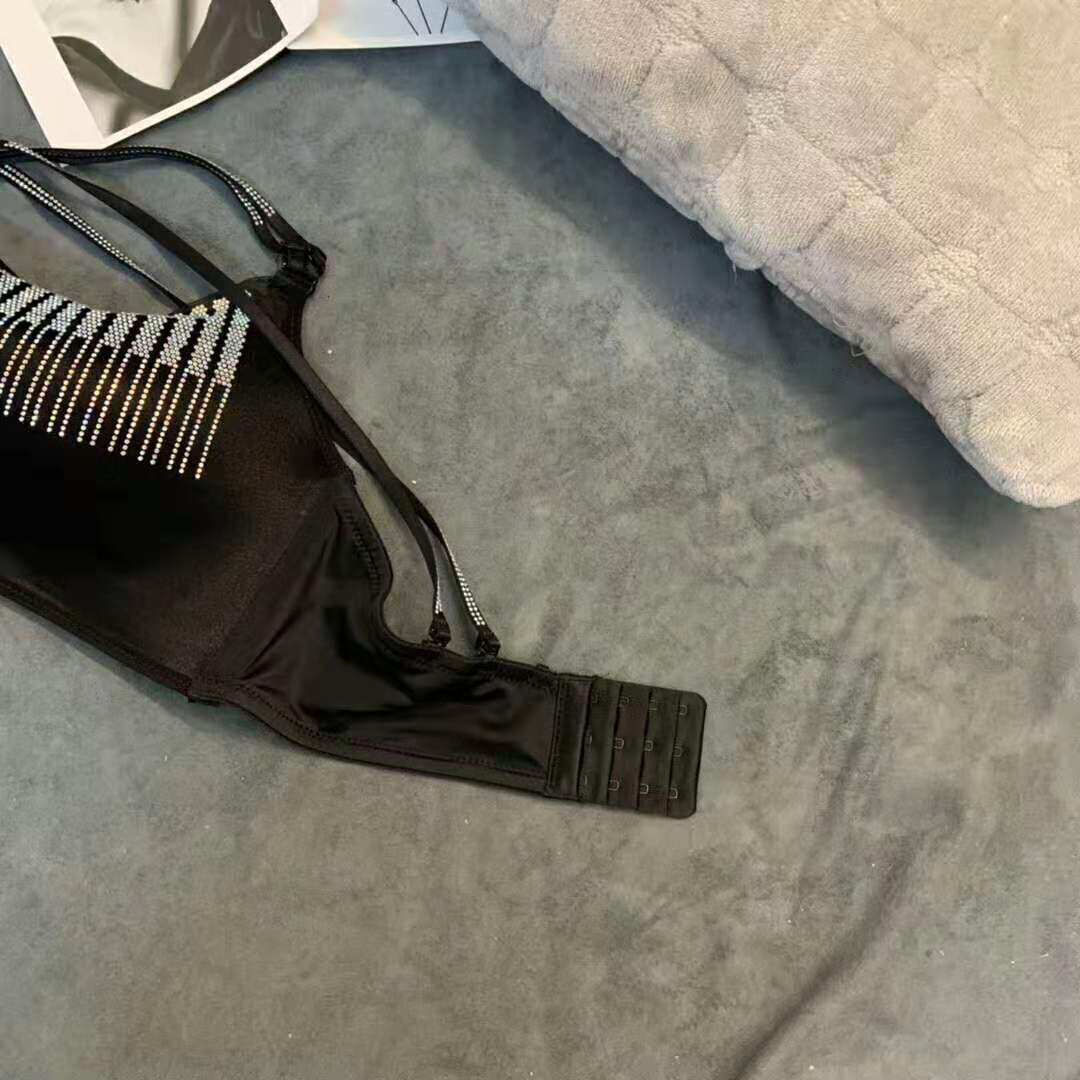 新品带钻美背文胸聚拢无钢t圈防走光胸罩上托调整型蕾丝内衣套装