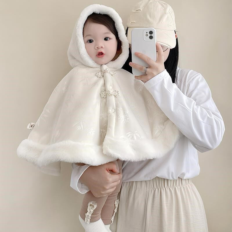 婴儿斗篷冬季新生女宝宝年装披风C出门防风公主儿童加绒外出小披