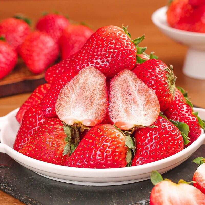 【顺丰直达】奶油草莓水果草莓新鲜水果应季冬日红颜草莓送礼