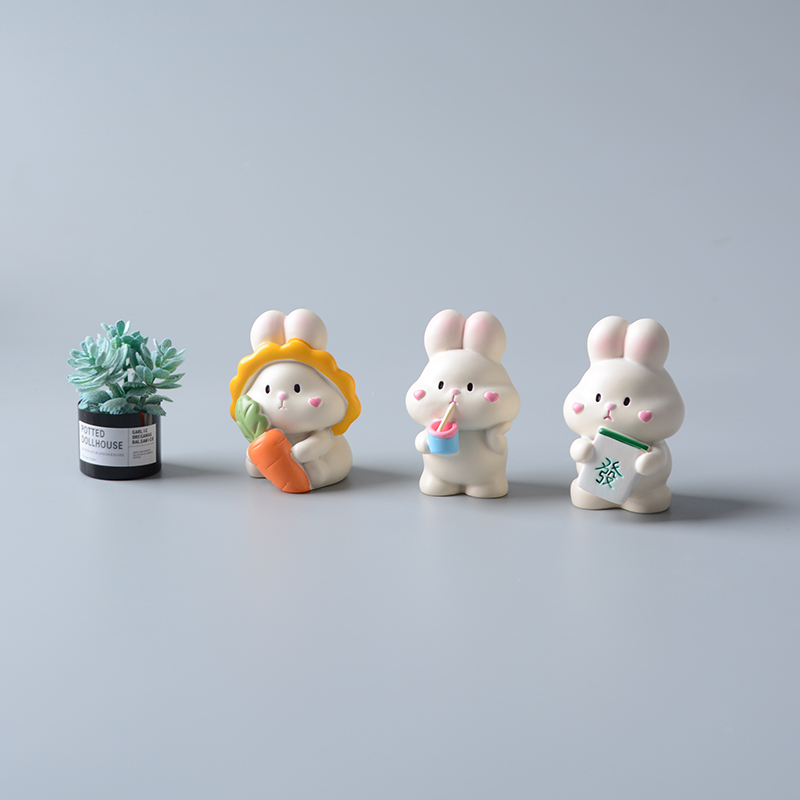 小兔子乖乖桌面摆件可爱车载装饰中控台治愈系家居生日礼物办公桌