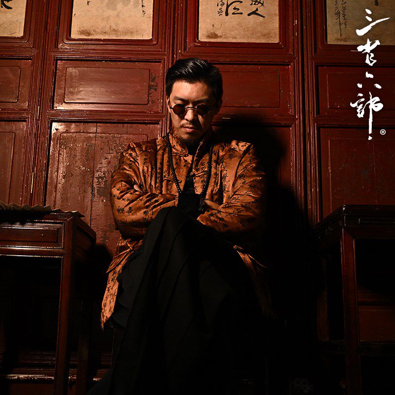 三省六部户部【无字天书】秋冬国风绸缎提花轻薄男士唐装羽绒服