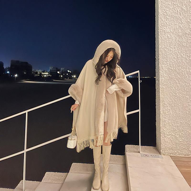 极速披肩皮草外套女冬季深圳欧货高级感赫本风中长款连帽毛毛斗篷