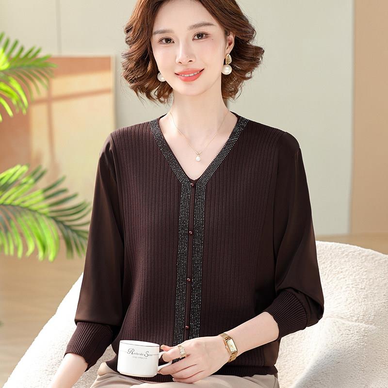 极速中年妈妈新款春装长袖洋气上衣中老年女春秋纱袖黑色小衫针织