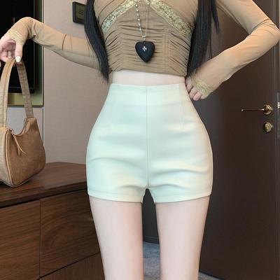 推荐pu皮裤短裤女秋冬2025