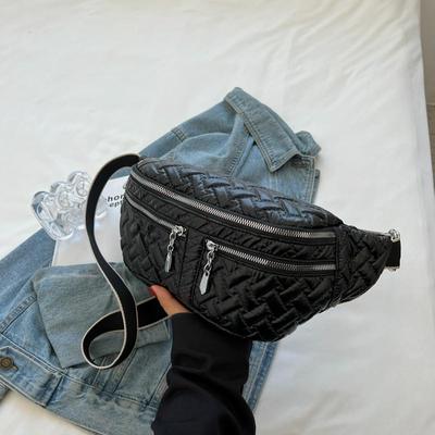 推荐春季高级感小众胸包女