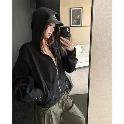 推荐美式设计感灰色柳钉连