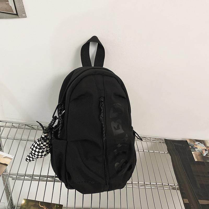 推荐户外斜挎包男款运动骑行胸包大学生女式百搭通勤单肩背包2025