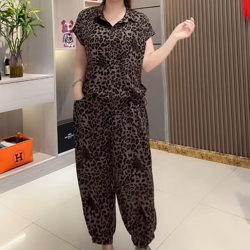 极速休闲通勤印花翻领抽绳短袖加裤子两件套女新款遮肉显瘦中老年