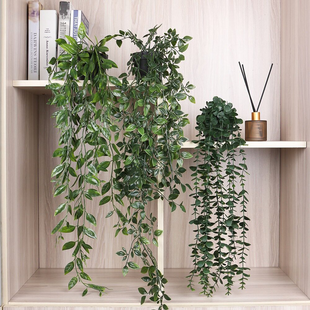 彷真绿色植物垂挂藤蔓假图片