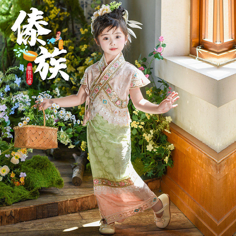 傣族服装儿童云南西双版