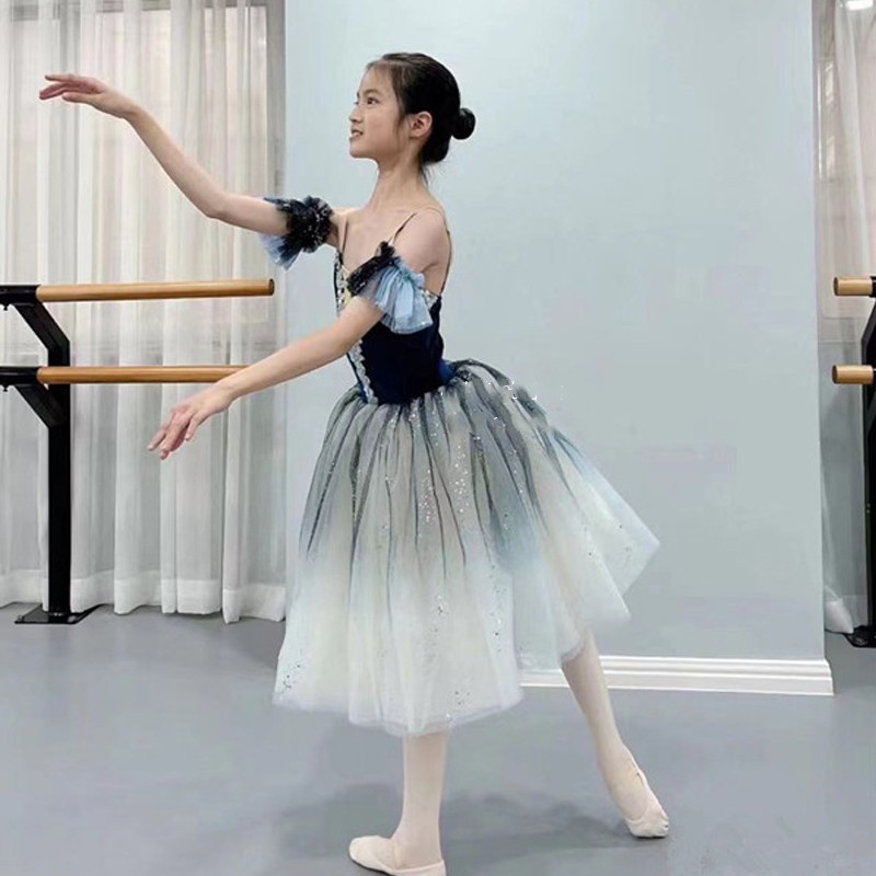 中大儿童女孩芭蕾舞演出
