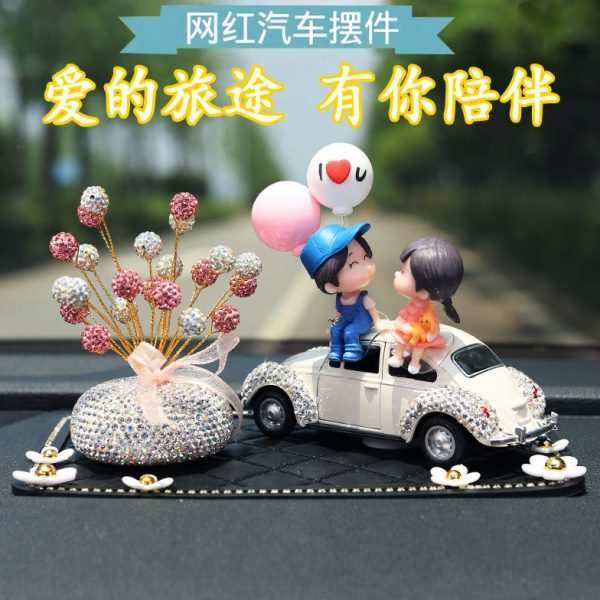 车内饰品摆件汽车装饰用品中控台上创意高档男女神款车载可爱车饰