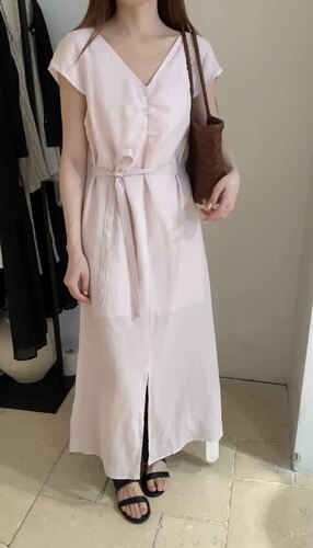 非真实价格：韩国Chic气质温柔小女人设计感时髦休闲连衣裙
