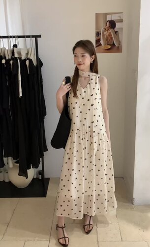 非真实价格：韩国Chic气质温柔小女人设计感时髦休闲波点连衣裙