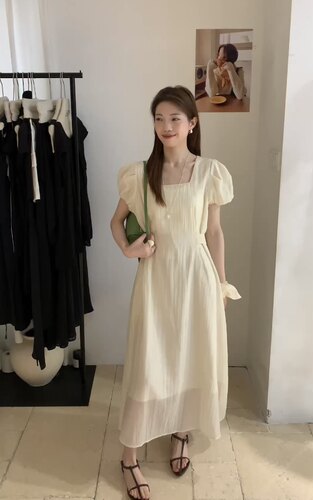 非真实价格：韩国Chic气质温柔小女人设计感时髦休闲连衣裙