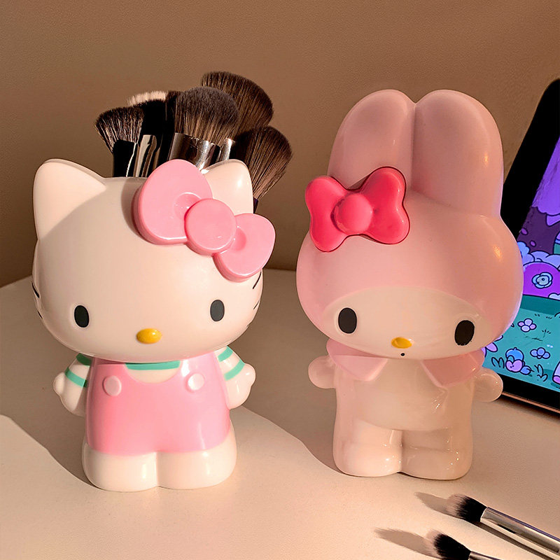 化妆刷收纳筒可爱kitty猫桌面化妆品口红收纳盒置物架美乐蒂笔筒