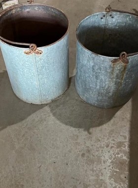 怀旧老式盛水铁皮水桶老洋水桶装饰民俗老物件摆件农村老东西收藏