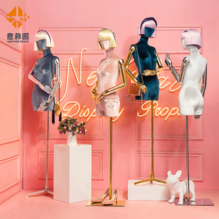 意朴园服装店仿真人体女平肩假人半身模特人偶道具展示架橱窗人台