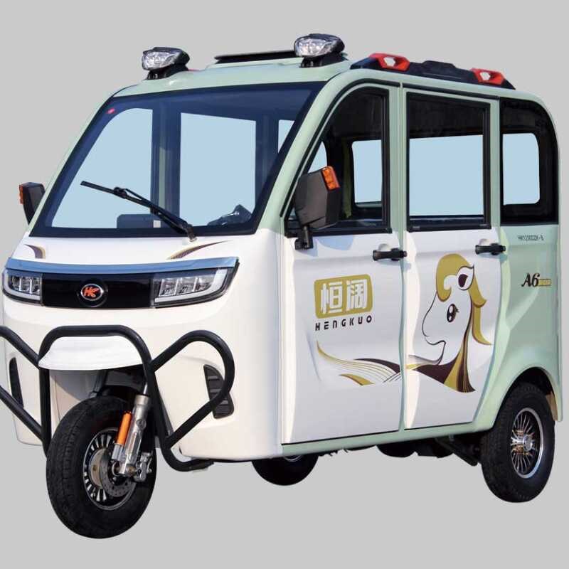恒阔A6电动三轮车全封闭式接小孩封闭车代步车前后挡风钢化玻璃