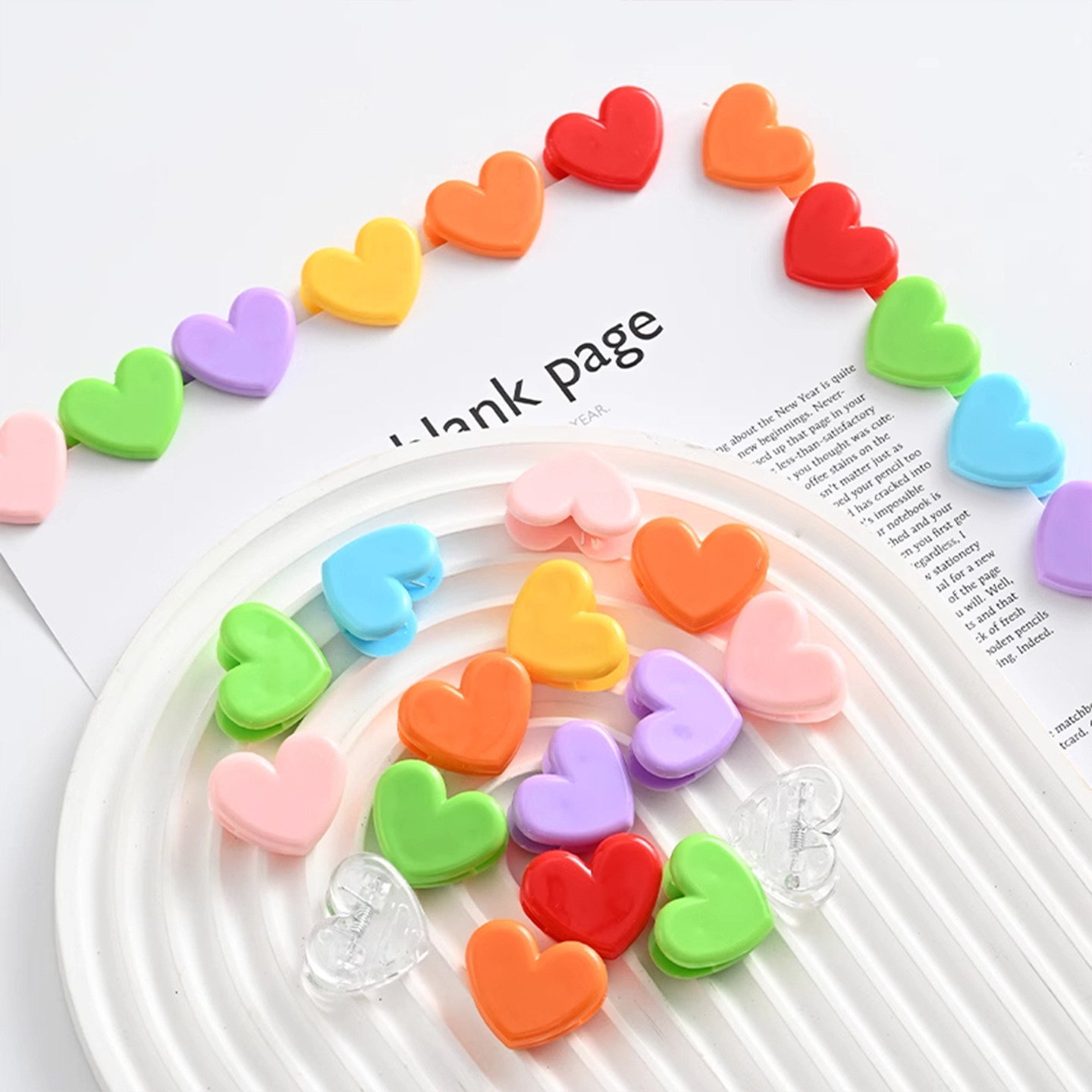 ins风爱心透明夹子学生资料收纳照片明星周边小卡拍照道具便签夹