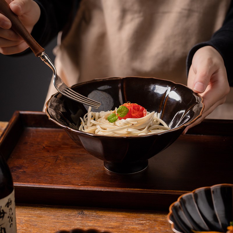 莳绘金缮景德镇2025新款高颜值黑釉花边碗家用饭碗5/6/7寸汤面碗