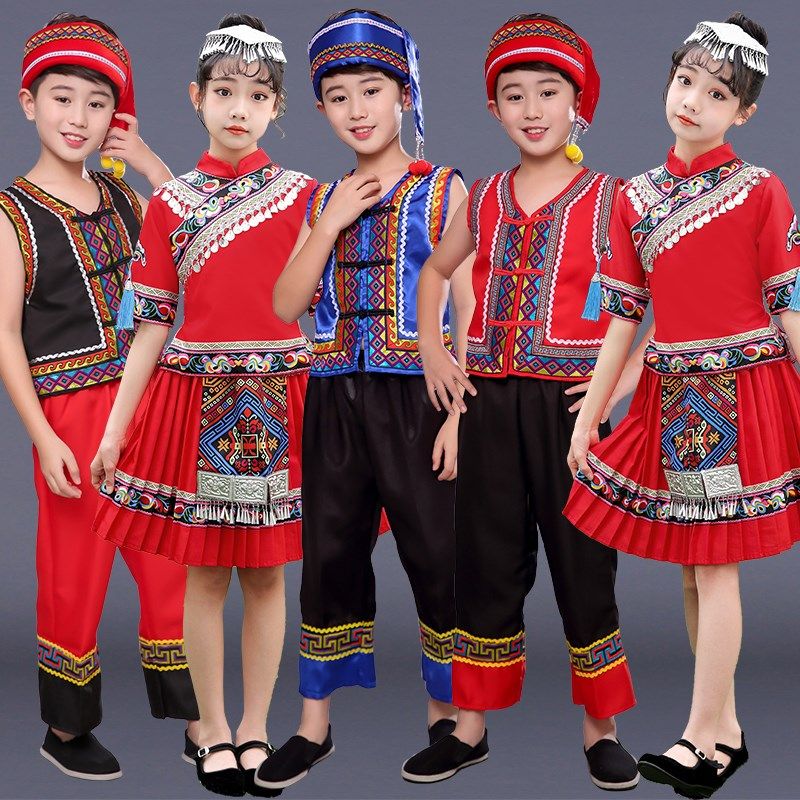 广西三月三少数民族儿童壮族男女孩演出侗族黎族苗族舞蹈表演服饰